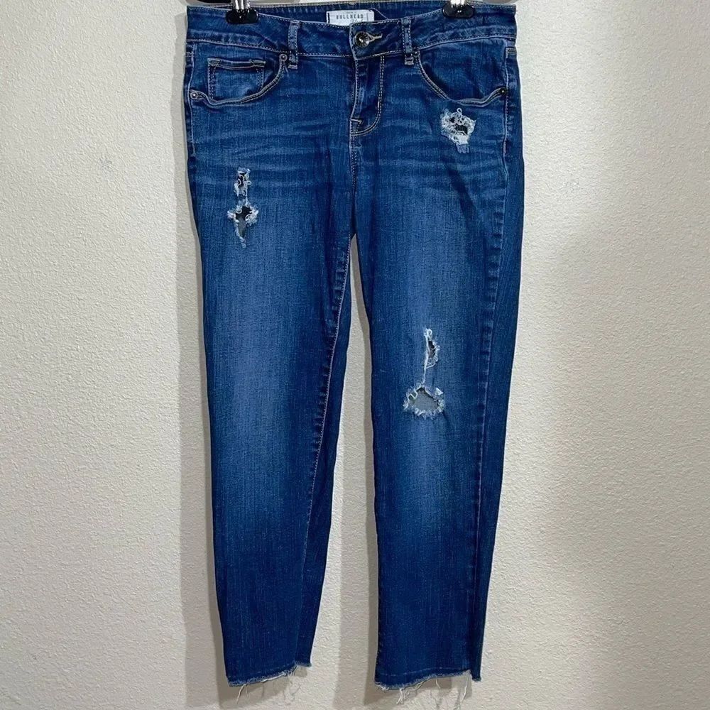 💜 Bullhead black distressed raw hem cropped jeans